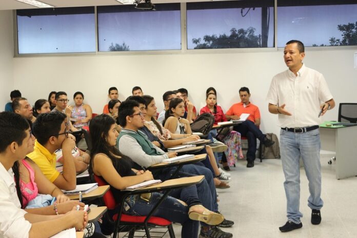 Unos 10 estudiantes pueden tener la oportunidad de trabajar en CorpoGuajira.