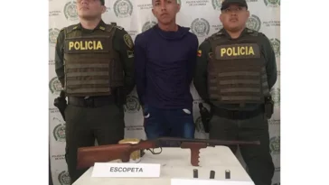 Amenazó con un arma a clientes en un local | Copey