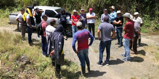 Autoridades se reunieron para abordar los desafíos en la vía Sandoná-Linares