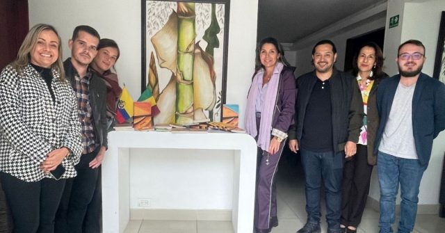 Biblioteca de Autores Quindianos presentó sus dos más recientes obras en Bogotá