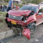 Carro choca contra poste de energía en vía de Ciénaga de Oro a Cereté