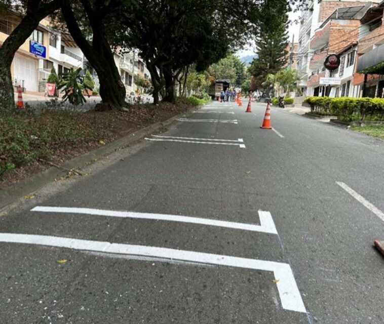 Comienza la operación de los estacionamientos regulados en cuatro zonas de Bello