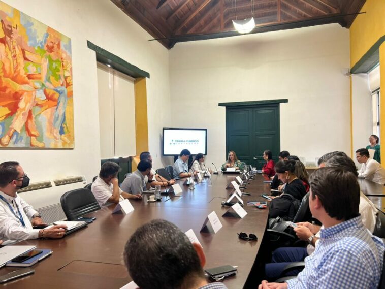 Compromisos por las buenas prácticas empresariales, tras encuentro articulador de la Cámara de Comercio de Cartagena y gremios con la Superintendencia de Industria y Comercio.