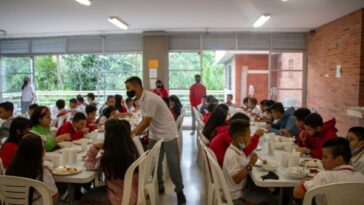 El Programa de Alimentación Escolar continuará en Pereira con operación al 50%