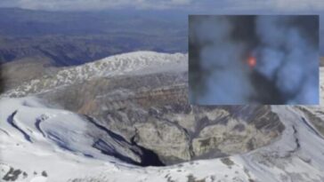 El volcán Nevado del Ruiz emite una luz roja que se puede ver desde el espacio
