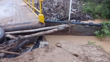 En alto riesgo de colapso está el puente La Consigna en Maní
