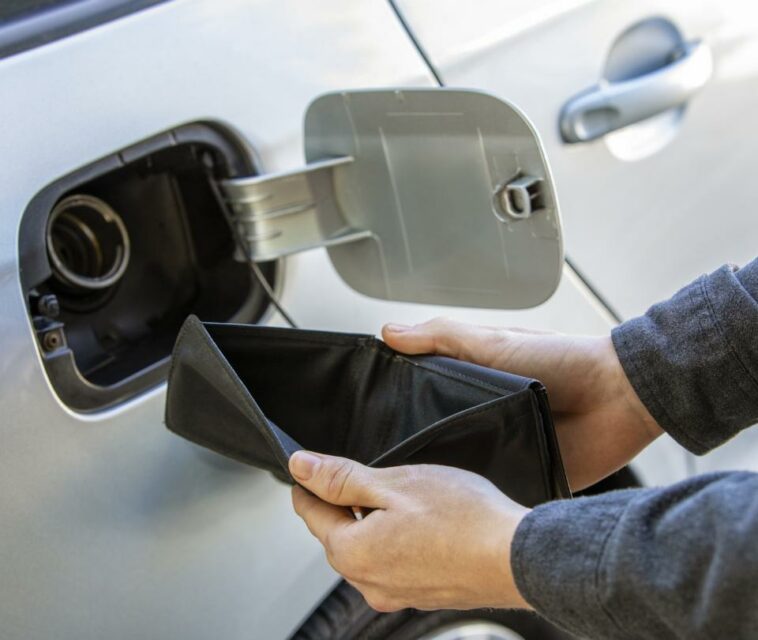 En el país no pagarían la gasolina más cara por cuidar el planeta