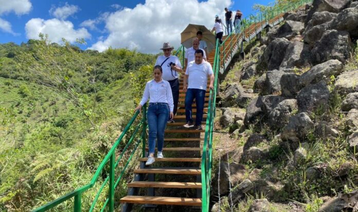 Entregan obras de mejoras en sitio turístico de San Agustín 