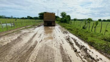 Habitantes de la zona rural de lorica denuncian mal estado de vía