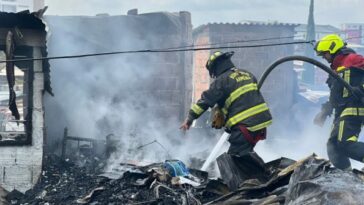 Incendio en el barrio La Cabaña: varias viviendas fueron consumidas por el fuego