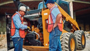 Inicia proceso de reparación al kit de maquinaria vial en Guadalupe