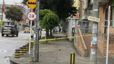 Nuevos detalles del ataque a bala en Castilla La mañana de ayer vecinos del barrio Castilla, en la localidad de Kennedy, se despertaron con la noticia de que pasadas las 7 de la mañana, en una zona residencial del sector, un hombre había sido baleado mientras caminaba.