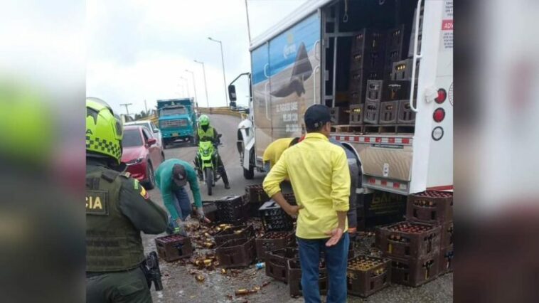 Se rompieron decenas de Cervezas en el Puente de Montería