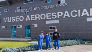 Semilleros de Investigación de Cundinamarca tuvieron un encuentro en el museo aeroespacial de la Fuerza Aérea