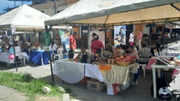 43 emprendedores del Quindío hicieron parte de la Feria de Colores en el barrio Granada