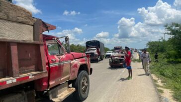 Cuatro horas estuvo cerrado el paso en el kilómetro 18 de la vía Riohacha – Cuestecita en protesta contra Air-e