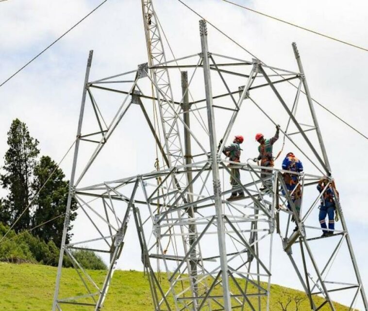 El plan para que Colombia, Ecuador y Perú conecten mercados eléctricos