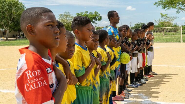 En Bicentenario le apuestan al deporte, el trabajo en equipo y los valores