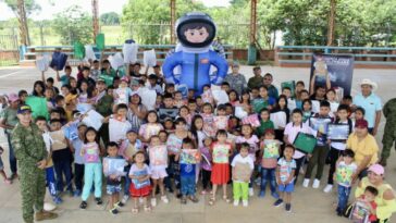 Entrega de 200 kits escolares en el municipio de Orocué