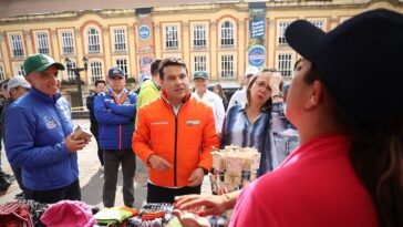Gobernador de Cundinamarca y alcaldesa de Bogotá se unen para entregar 19 mil canastas alimentarias a población vulnerable