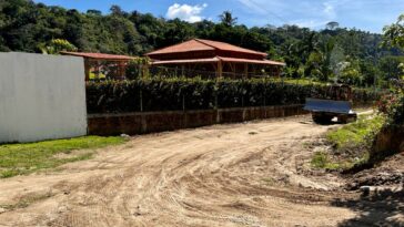 Inicia rehabilitación de vías rurales afectadas por las lluvias en Santa Marta