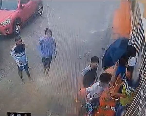 Llueve en Barranquilla y Soledad y los jóvenes salen a pelear, y a robar