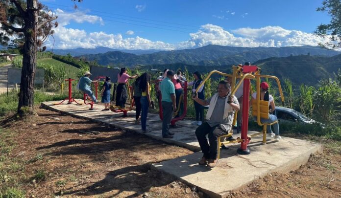 Parque Biosaludable fue inaugurado en zona rural de Acevedo