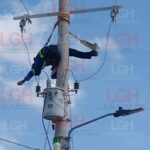 Recibe descarga eléctrica funcionario de empresa de telecomunicaciones