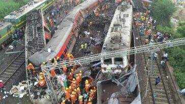 Tragedia en India: más de 280 muertos y casi 900 personas heridas tras choque de tres trenes