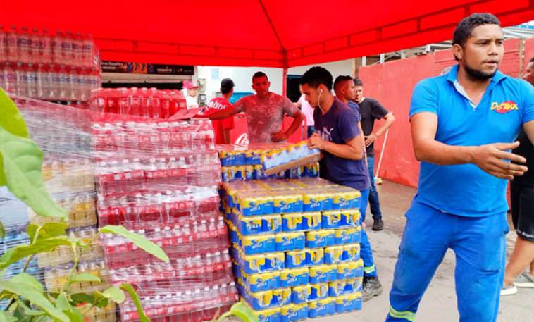 ¡’Frías’ pa’ todo el mundo! Entre 3 y 5 mil las cervezas en la Parada Folklórica de Adultos