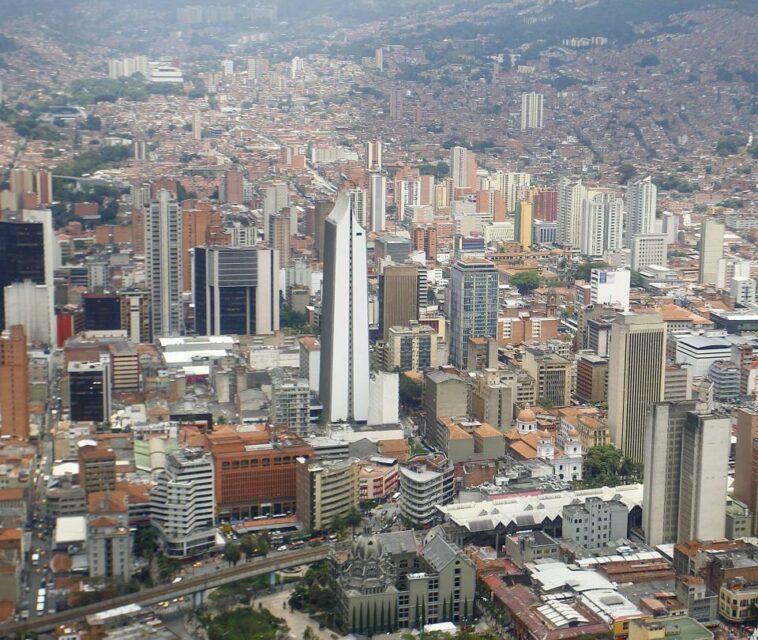 ¿Qué es la gentrificación y por qué tiene en alza los precios de vivienda en Medellín?