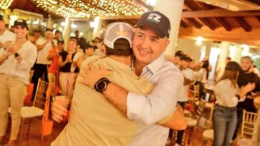 Ante las dudas, Marcos Daniel abrazó fuerte a Erasmo Zuleta y reafirmó que ‘Córdoba lo Enamora’