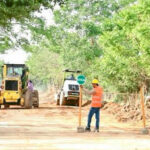 Aseguran recursos para extender pavimento rural en San Pelayo