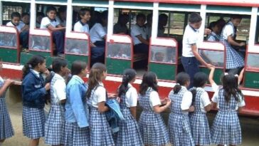 Aseguran recursos para garantizar el transporte escolar en San Agustín