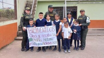 Campaña “Crea y escribe tu propia historia” en la escuela de La Loma, Sandoná