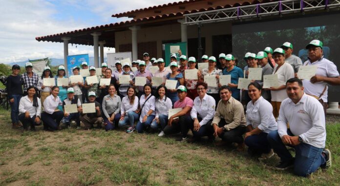 Con éxito culminó el proyecto de cacao en el centro de la región