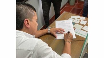 Ernesto Basante Benavides inscribió su candidatura a la Alcaldía de Sandoná