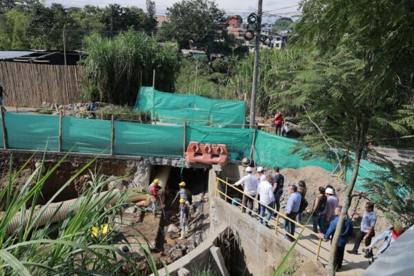 Más de cuatro mil personas, beneficiadas con obras en la quebrada El Erazo