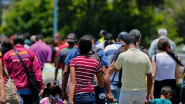 Migrantes venezolanos tienen 800 mil productos financieros