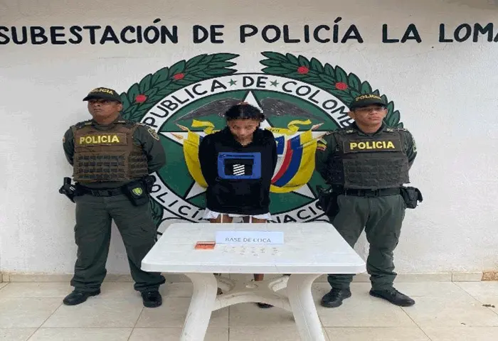 Mujer fue capturada con base de coca