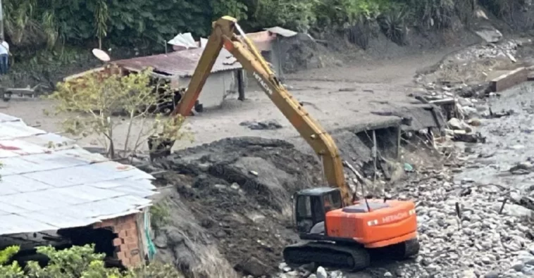 Quetame: Por nuevo represamiento ordenan urgente evacuación de zona de desastre