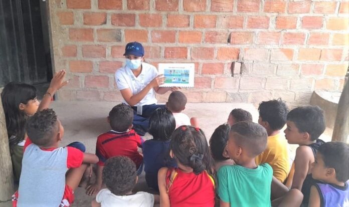 Talleres sobre prevención de riesgos eléctricos en La Guajira realiza la empresa que presta el servicio de energía en el departamento.