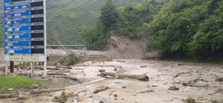 Ya suman 11 fallecidos por avalancha en la vía Bogotá – Villavicencio