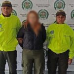 ¡No la dejaron ni entrar! Mujer acusada de estafa es capturada ingresando a Colombia