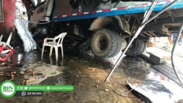 Accidente de tránsito en Pueblo Nuevo deja dos personas heridas