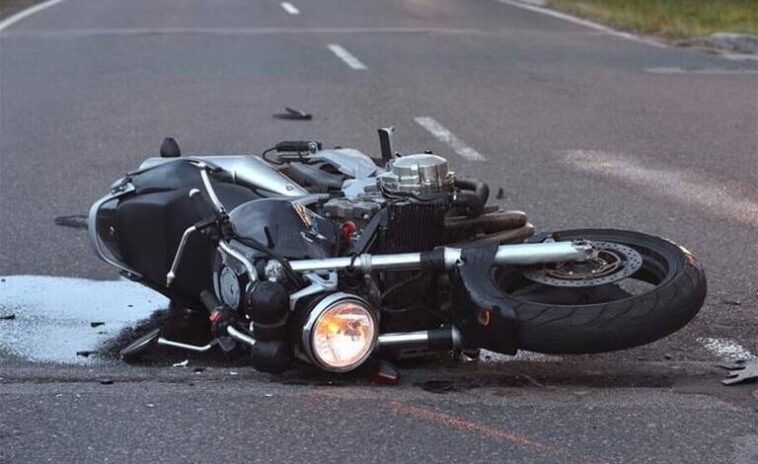 Accidente entre volqueta y motocicleta deja una persona sin vida