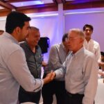 Álvaro Uribe Vélez le echó pullas a Gustavo Petro por las Eps en quiebra