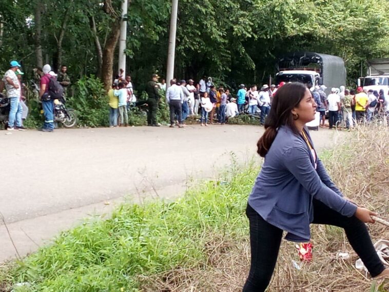 Bloqueada vía a San José de Uré por abandono de la administración