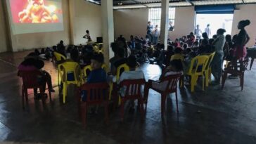 Cine al parque: iniciativa de la Policía de Infancia y Adolescencia en Chibolo