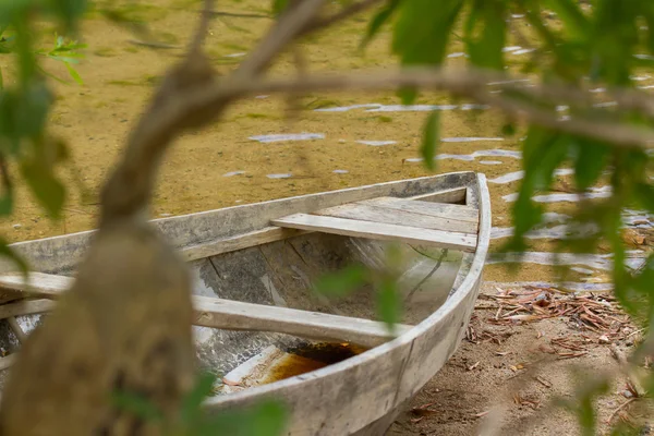 Colisión de canoas deja a un hombre sin vida en Villanueva